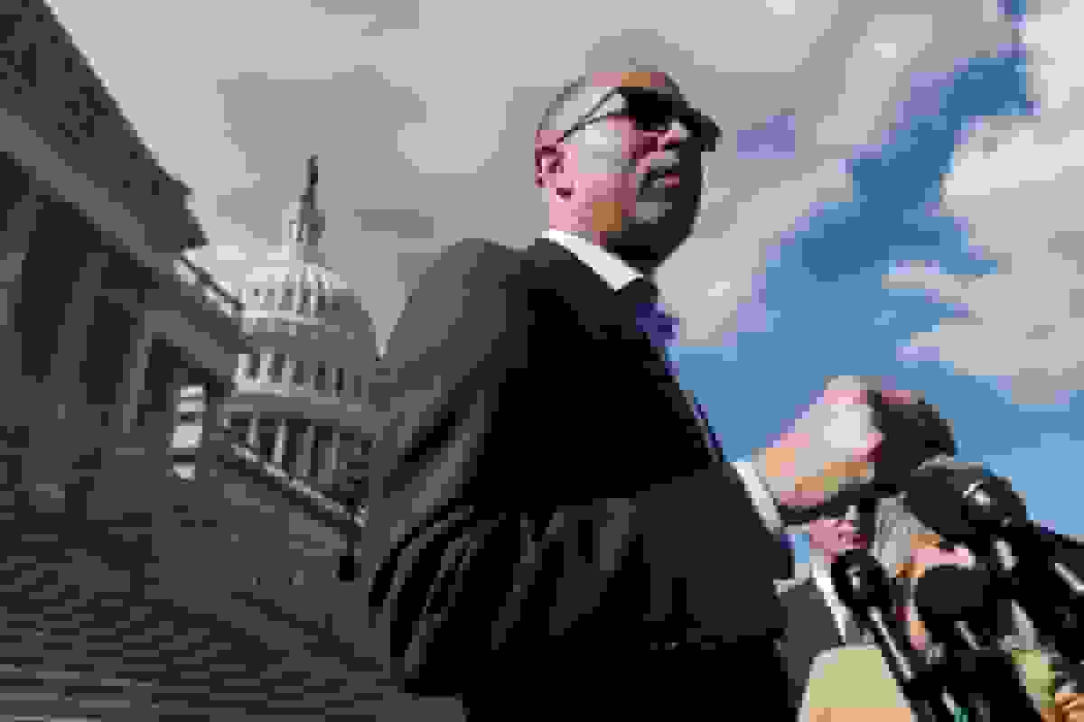 ادامه تعطیلی دولت آمریکا با خروج سناتورها از واشنگتن در بنبست سیاسی