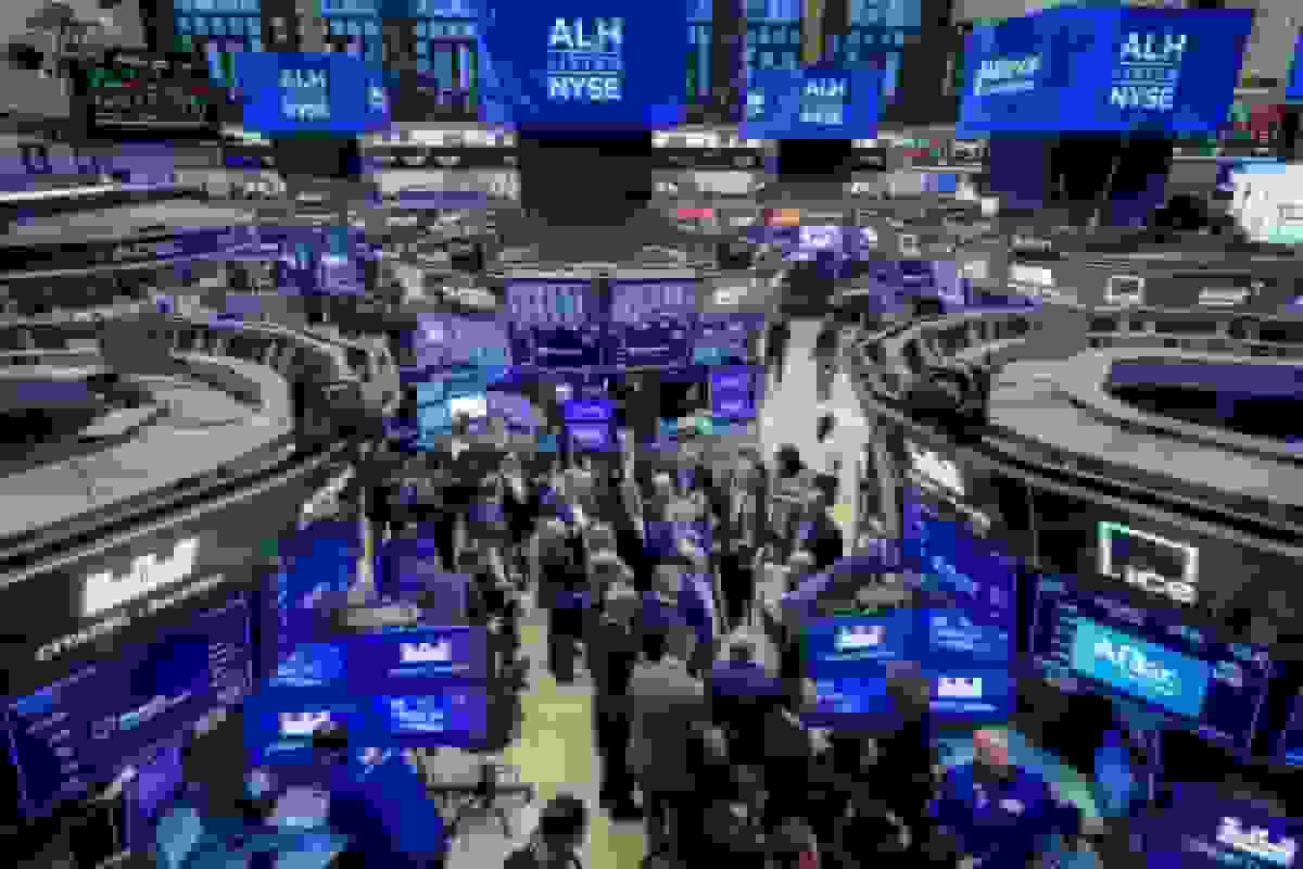 بانک‌های وال استریت ۱۵ میلیارد دلار سود از معاملات سهام کسب کردند