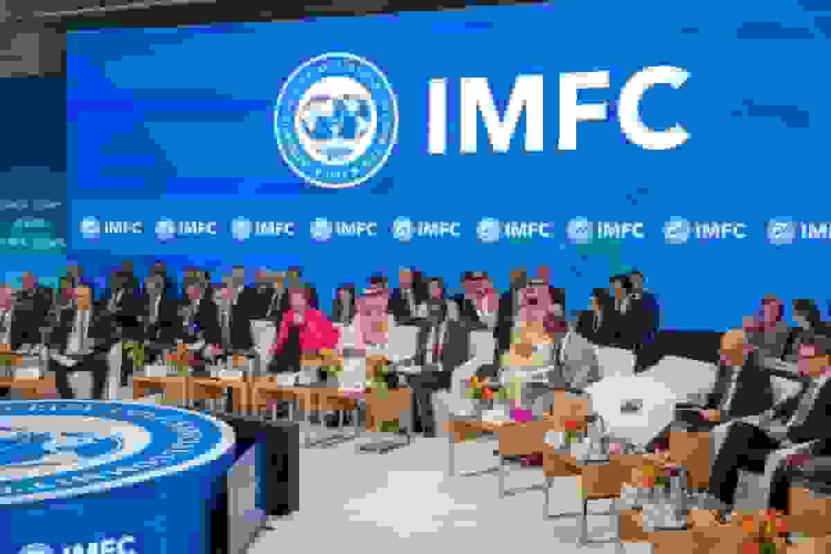 آیا جنگ تجاری در اتاق با ماست؟ تحلیل تأثیر تعرفه‌های کاخ سفید