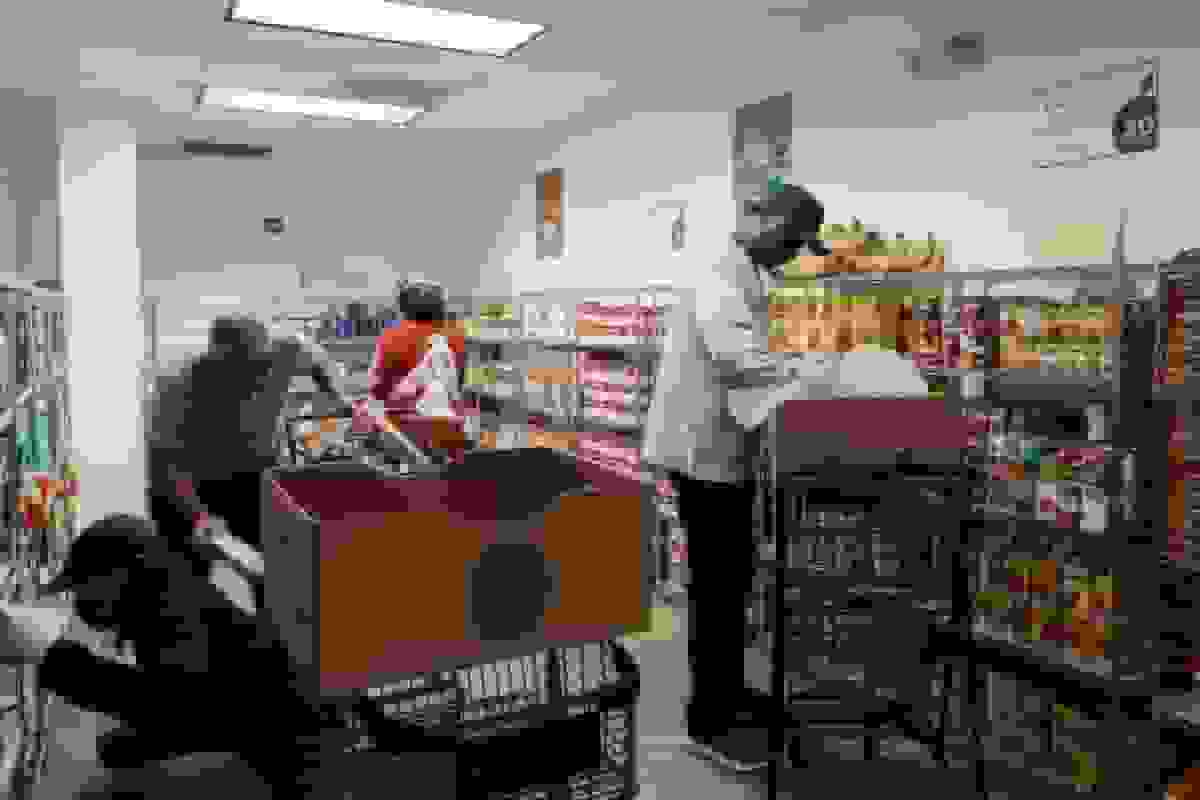 وال استریت در مورد کاهش کمک‌های غذایی SNAP در فصل اوج خرید هشدار می‌دهد