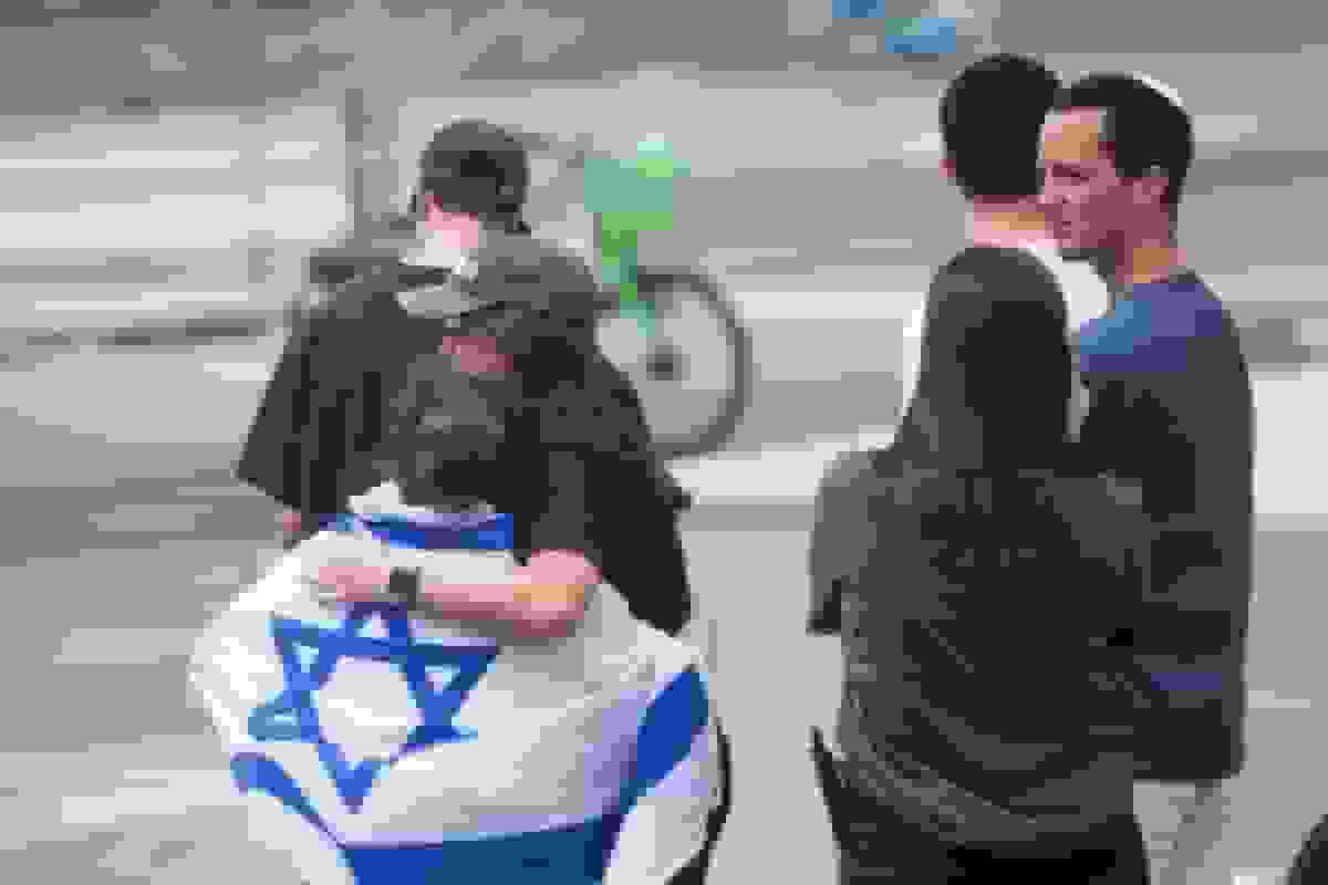 بوندی و استرالیا در جهان خشونت بار غرق می‌شوند