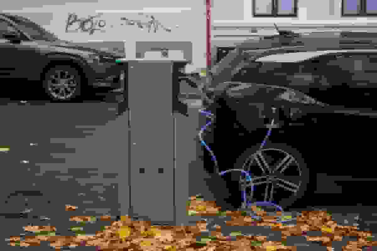 چگونه یک گروه سینث‌پاپ مسیر اسلو را به پایتخت جهانی خودروهای الکتریکی تبدیل کرد