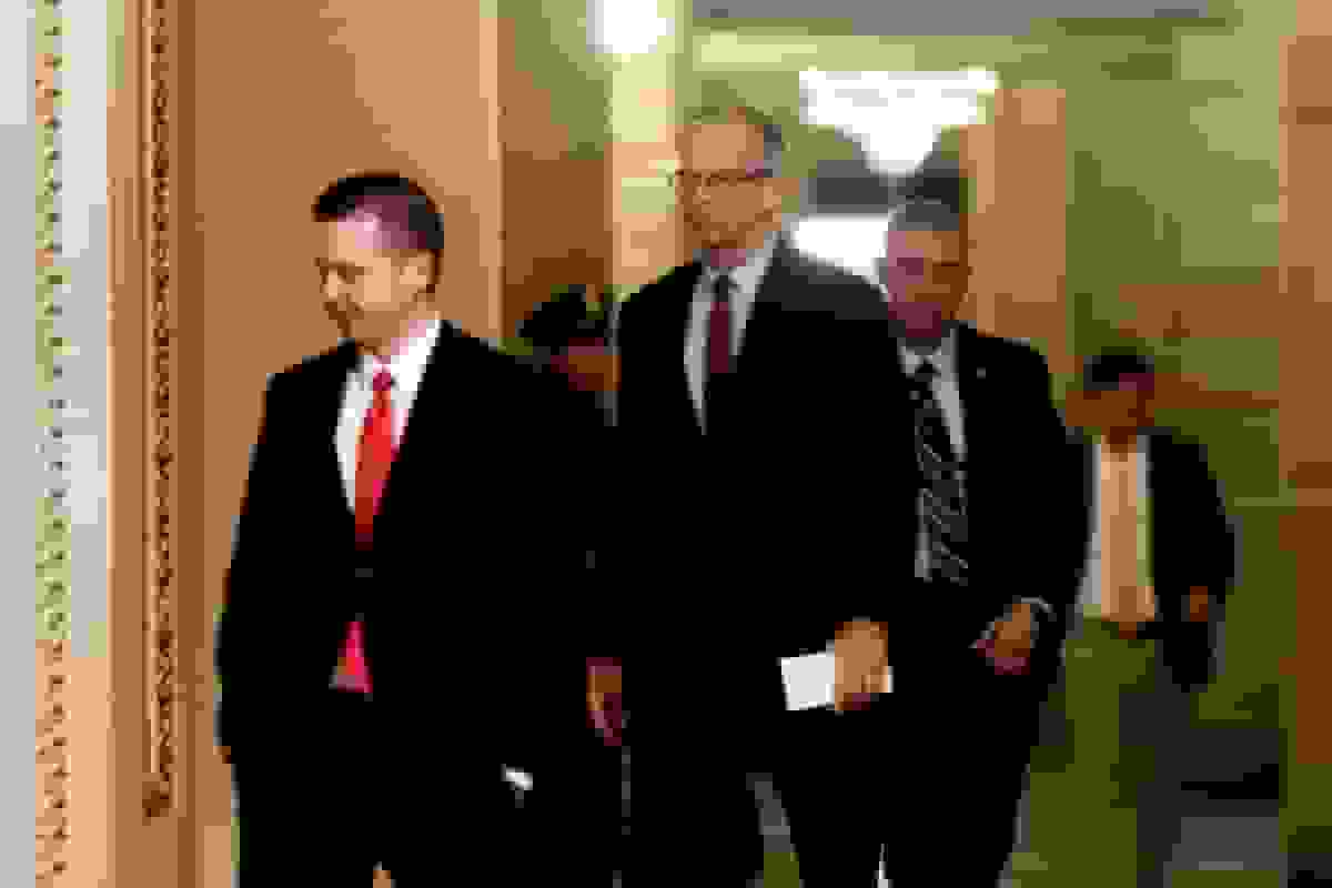 توافق برای پایان تعطیلی دولت آمریکا و بازگشایی احتمالی آن