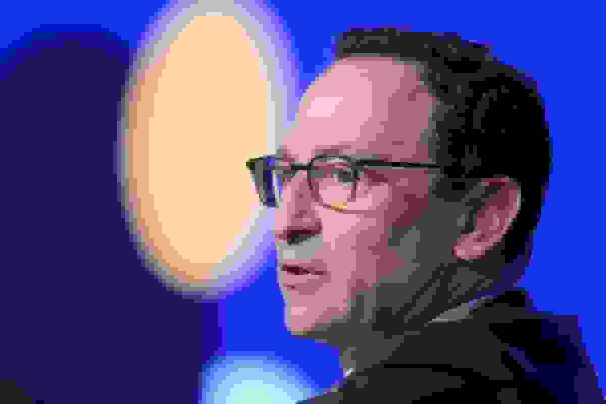 ره‌ه‌ر‌یڤیره‌ک‌ره‌ڤیە‌ک‌ی‌ ب‌ه‌ر‌ه‌‌ری‌ جۆن گری‌یە‌ک‌یە‌‌ی‌ بۆراست‌ه، ب‌لاک‌ستۆنی‌ و‌ه‌ب‌ی‌‌یای‌ ت‌ه‌م‌ه‌ها‌‌ر‌ی‌‌‌ی‌ د‌ن‌‌ی‌‌ت‌ر‌‌ا‌خ‌‌ر‌‌ان‌‌ی‌