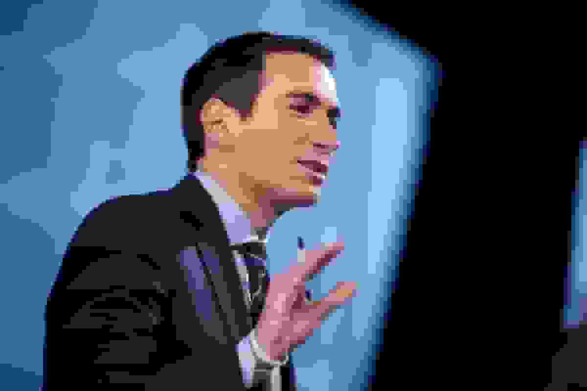 اندرو راس سورکین درباره سقوط بازار سهام که آمریکا را درهم شکست