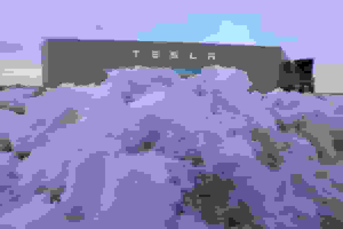 خودروهای برقی در سال ۲۰۲۶ با مسیری ناهموار روبرو هستند