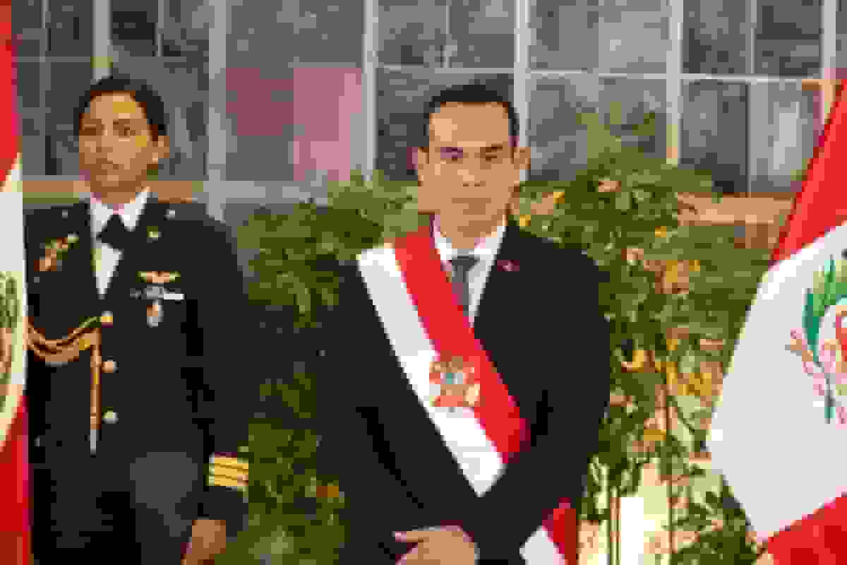 رئیس‌جمهور جدید پرو خوزه جری با درخواست برکناری از سوی جناح چپ مواجه شد