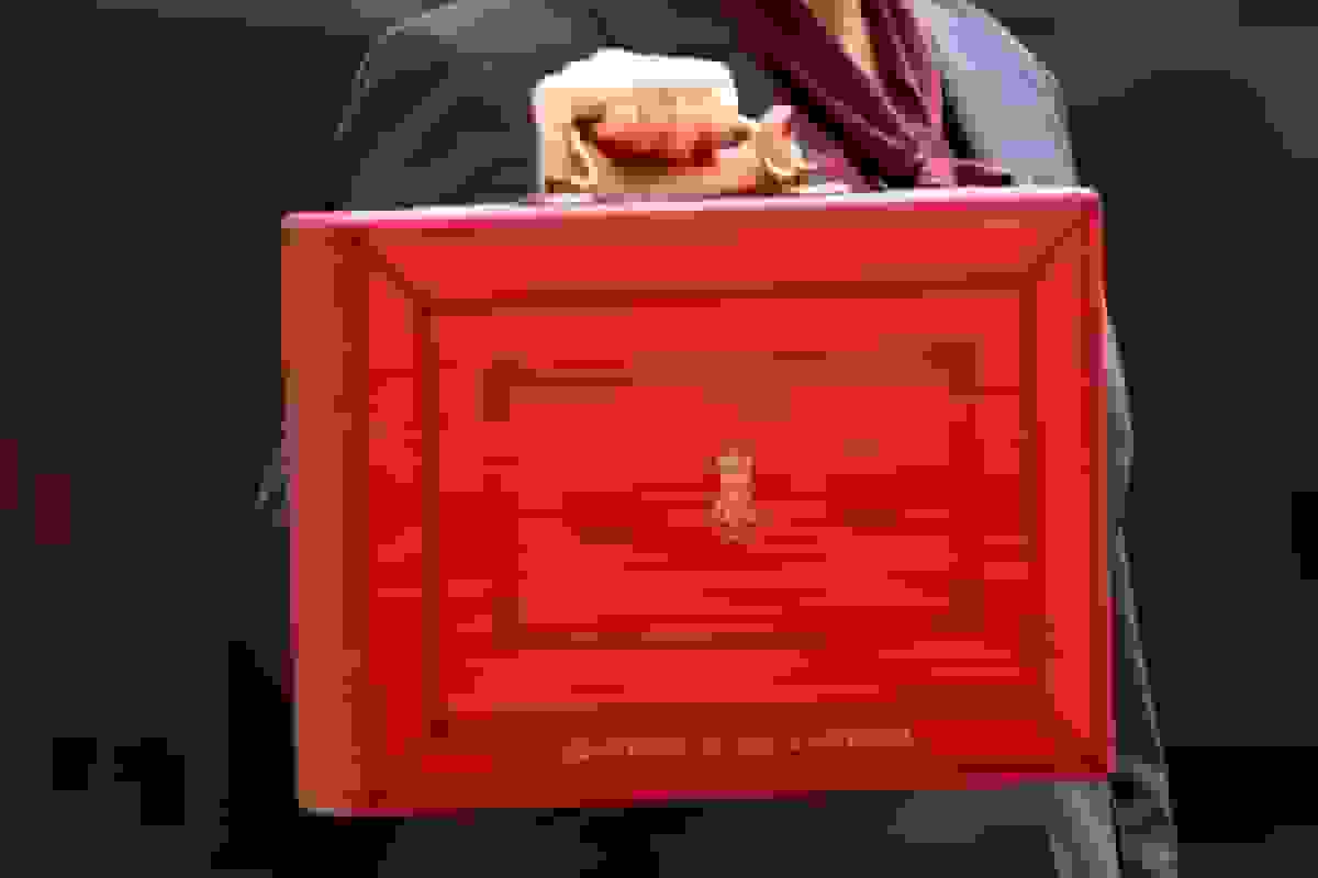 اوراق قرضه بریتانیا با بهترین عملکرد از زمان همه گیری با واقعیت بودجه روبرو می‌شوند