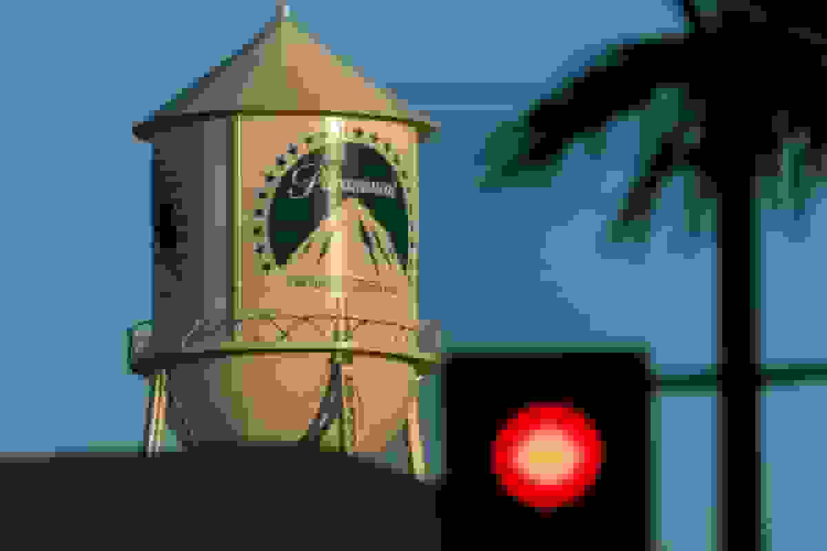 پارامونت می‌گوید وارنر برادرز در فرآیند فروش منصفانه عمل نمی‌کند