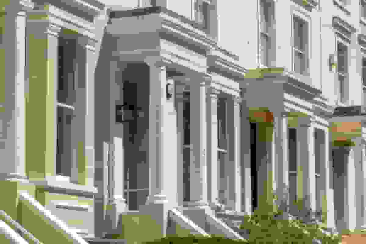 افزایش مالیات دولت کارگران و کاهش شدید قیمت مسکن در لندن