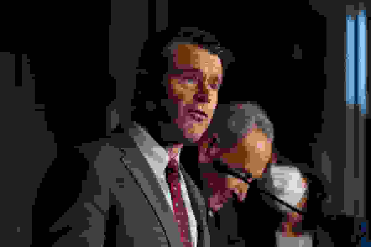 سناتور جمهوری‌خواه خواستار بازبینی مالیات بر پاداش‌های استیکینگ رمزارزها از سوی IRS شد