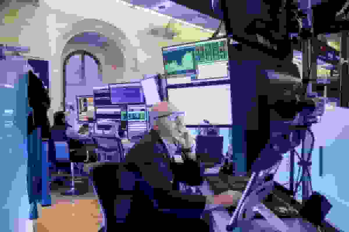 سهام آمریکا با رشد درآمد بانکی بر ترسهای جنگ تجاری غلبه میکند