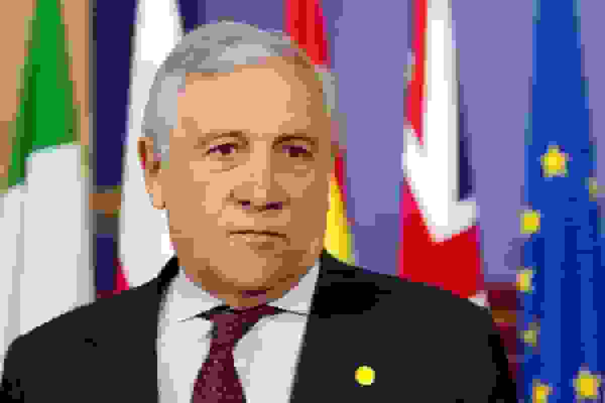 معاون نخست وزیر ایتالیا خواستار کاهش نرخ بهره و از سرگیری QE توسط بانک مرکزی اروپا شد