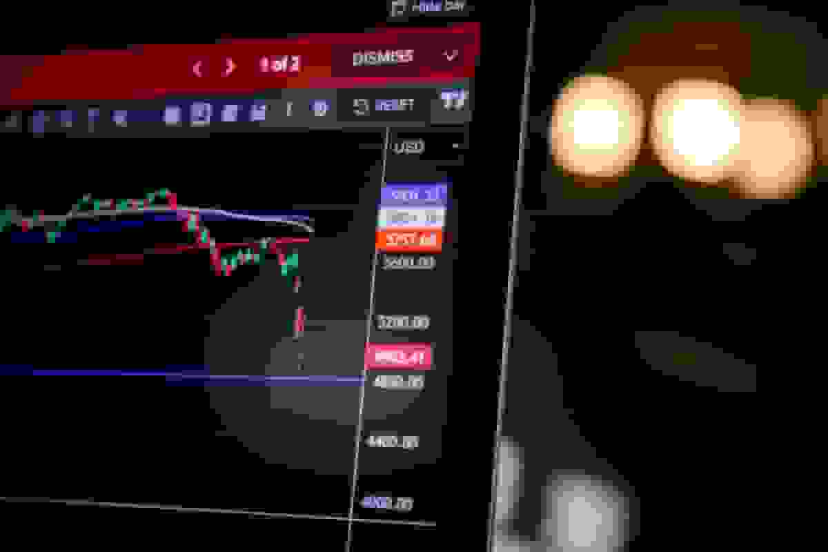 سقوط بازار سهام در پی نگرانی‌های جدید درباره هوش مصنوعی