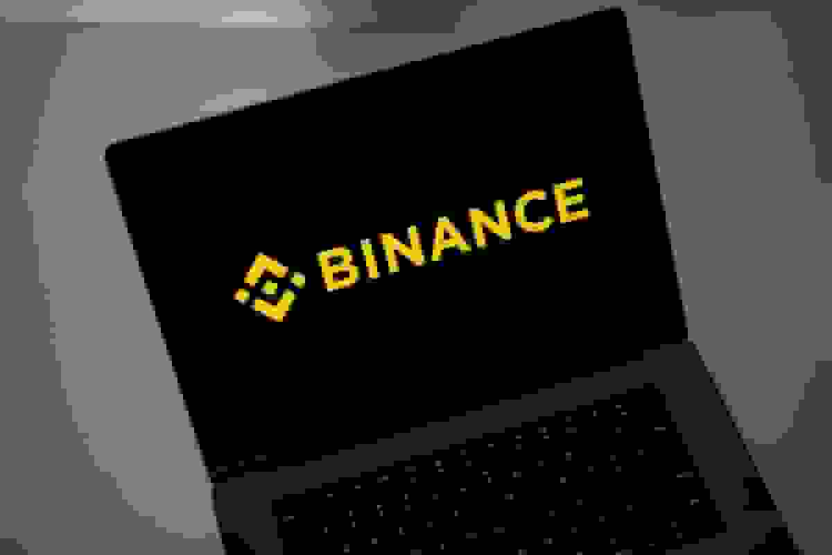 بی‌ننس با شکایت قربانیان حماس تحت قانون مبارزه با تروریسم روبرو می‌شود