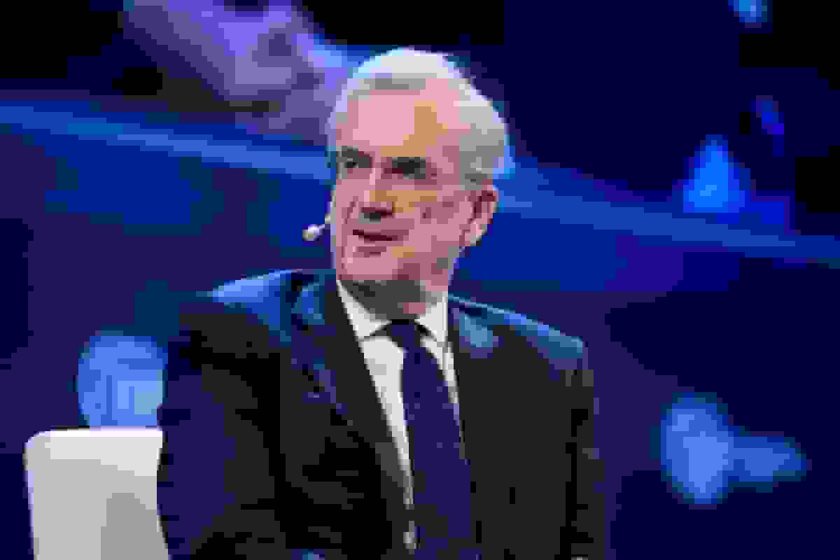 فرانسه در صورت عدم کنترل کسری بودجه تا سال ۲۰۲۶ در خطر خواهد بود