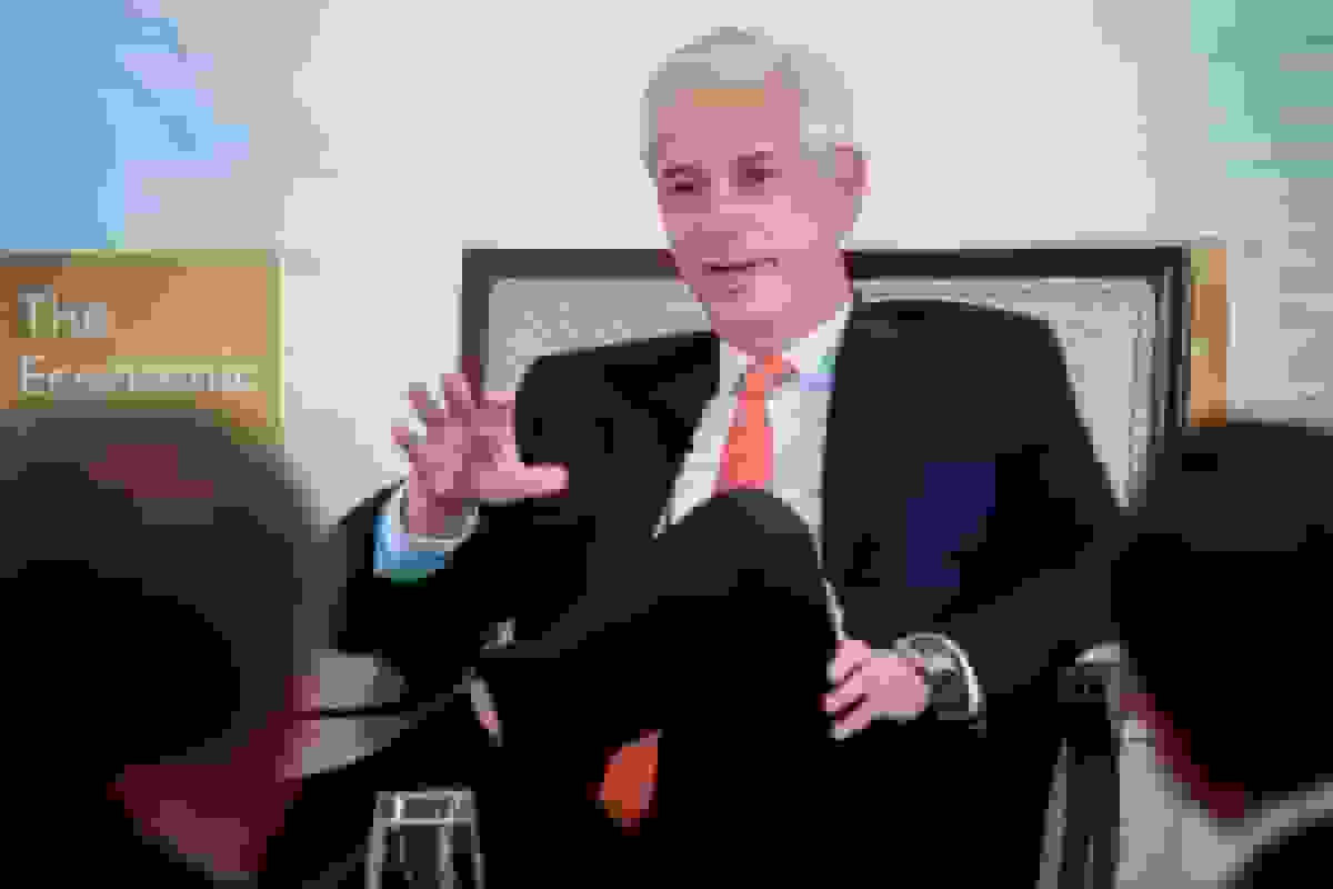 مدیر عامل ولز فارگو تأثیر هوش مصنوعی بر تصمیمات نیروی کار شرکت‌ها را پیش‌بینی می‌کند