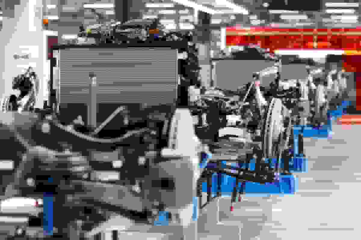 اتحادیه اروپا بازنگری در ممنوعیت موتورهای احتراقی برای کمک به صنعت خودرو