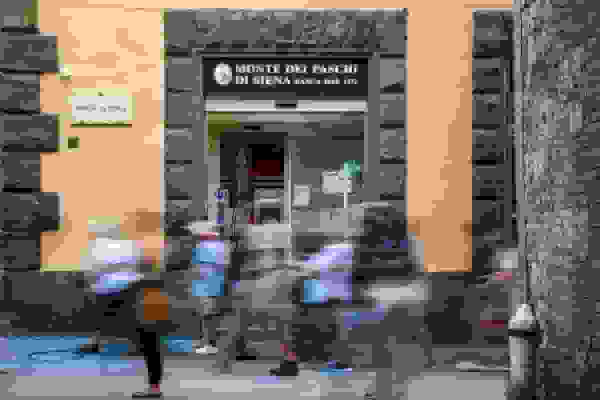 نظارت‌گر بازار ایتالیا پیمان سرمایه‌گذار پنهان در پیشنهاد MPS برای مدیوبانکا را رد کرد