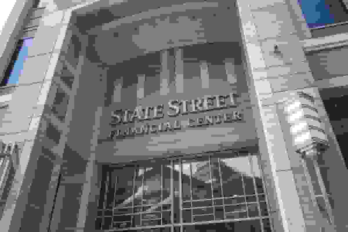 وقتی استیت استریت ایمیل تندی درباره صندوق جی‌پی مورگان ارسال کرد