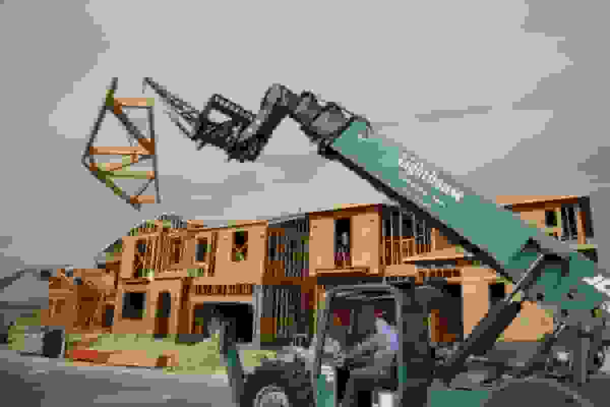 کاهش اعتماد سازندگان مسکن آمریکا به پایین‌ترین سطح پنج ماهه به‌دلیل نگرانی‌های قیمت تمام‌شده