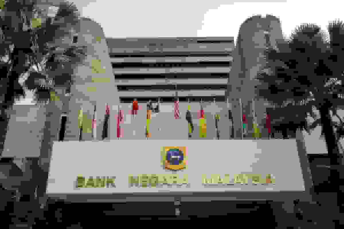 مالزی نرخ بهره کلیدی را ثابت نگه داشت در حالی که اقتصاد در برابر تعرفه‌ها مقاومت نشان می‌دهد