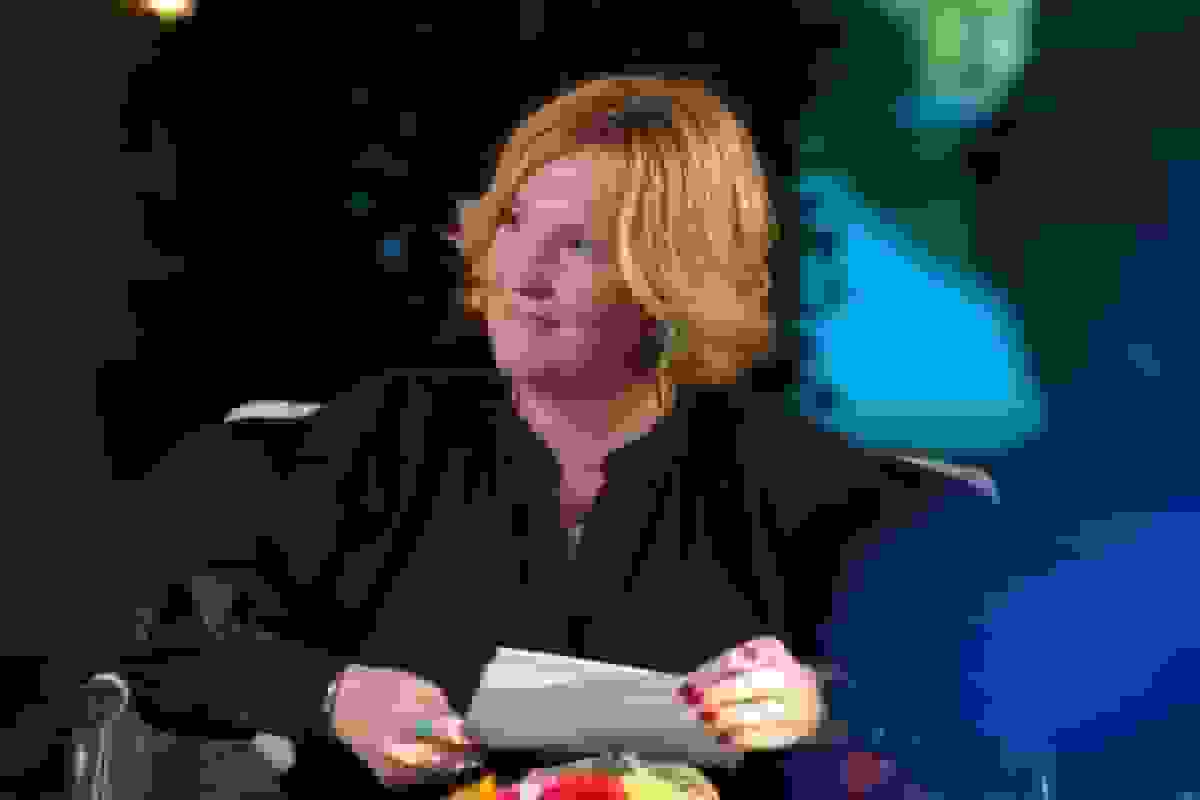 برنه براون می‌گوید رهبران باید یاد بگیرند زمان را متوقف کنند. روش آن