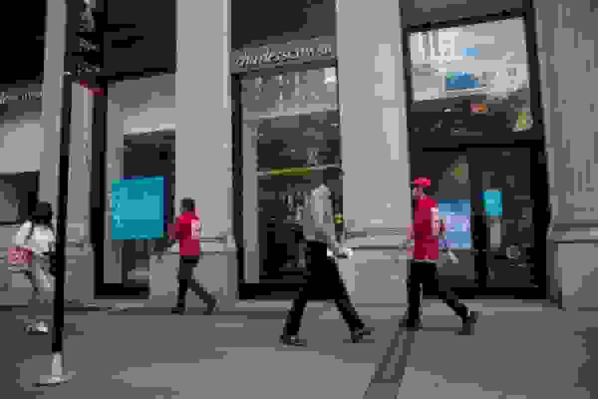 افزایش ۴۸ درصدی داراییهای چارلز شواب با جذب سرمایهگذاران خرد بیشتر