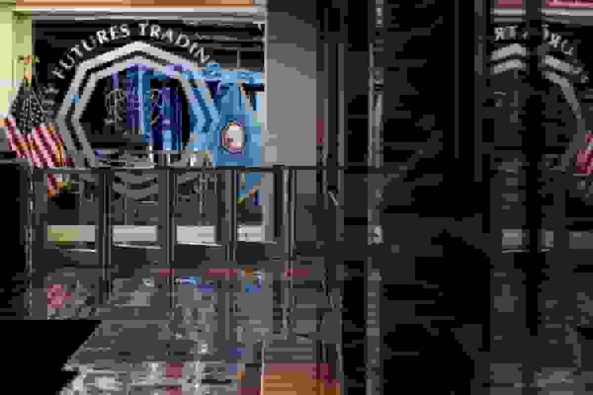 کمیسیون معاملات آتی کالا ۱.۸ میلیون دلار به دو افشاگر پاداش داد