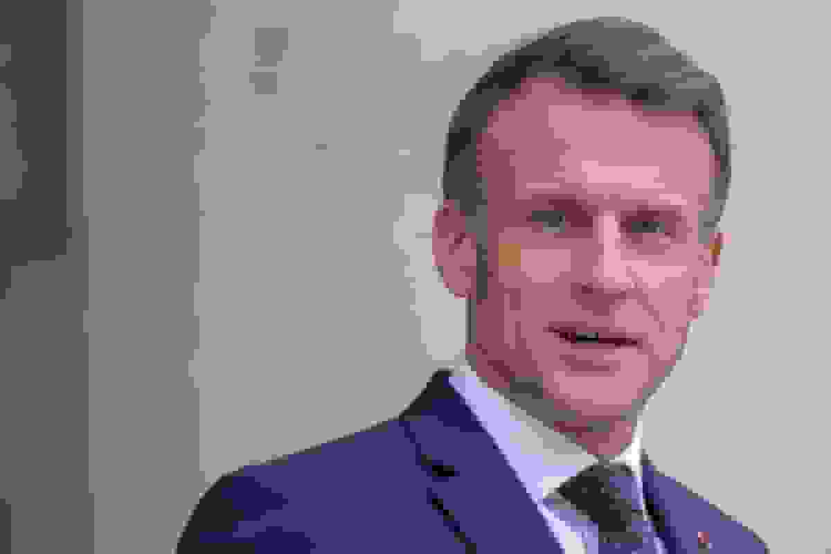 آتش‌بسی سیاسی ماکرون با قیمت ۲.۲ میلیارد یورو