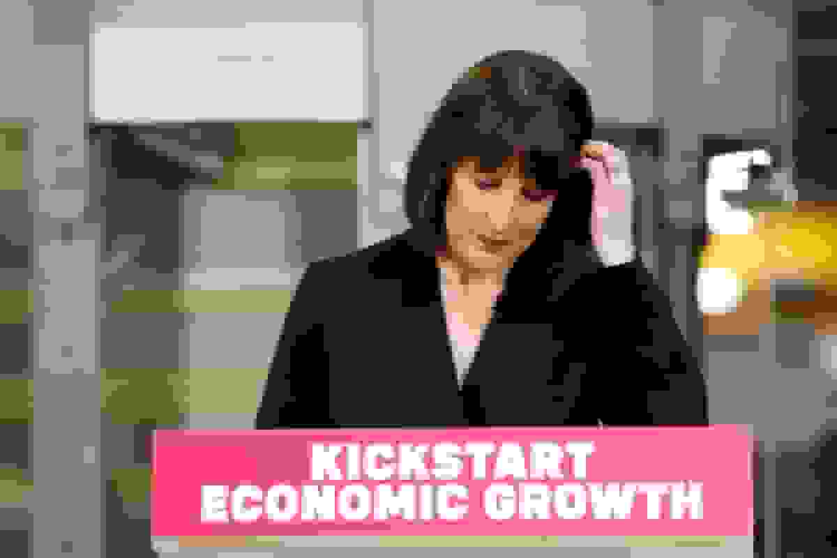 راشل ریوز انکار دروغگویی درباره وضعیت مالی بریتانیا قبل از بودجه