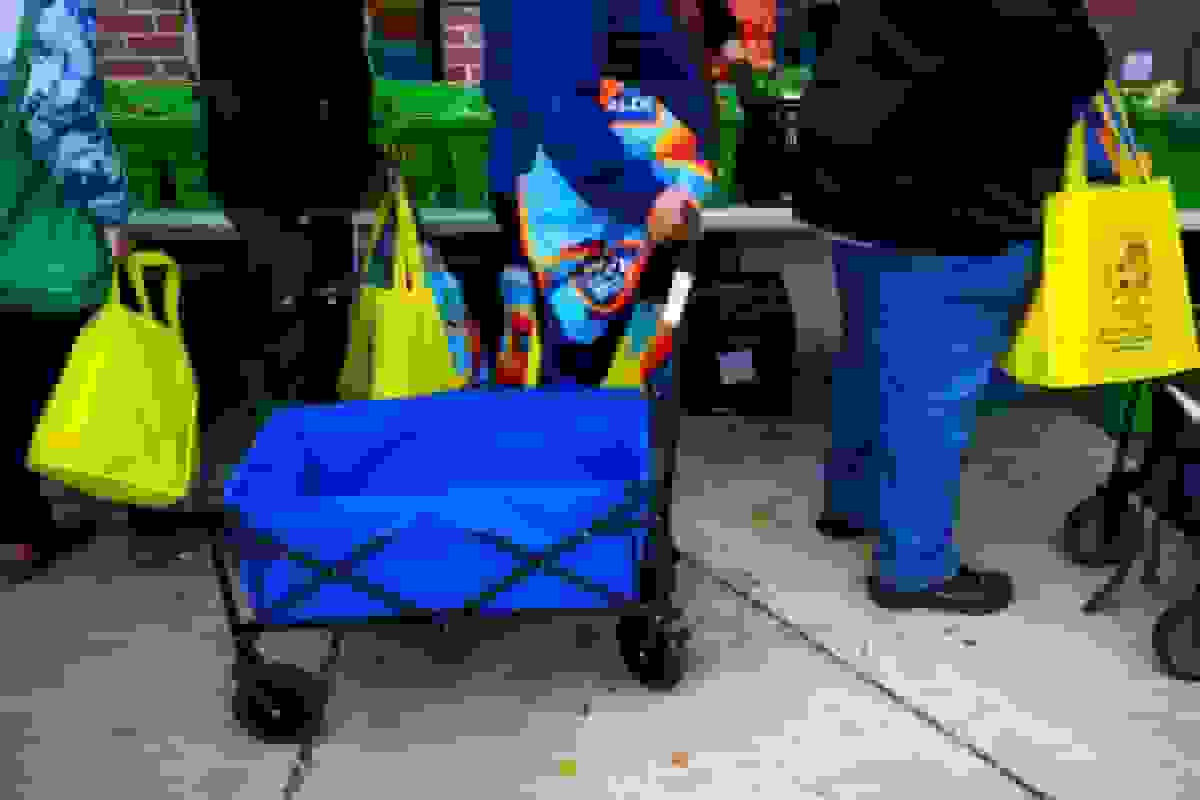 دعوای قضایی شهروندان کم‌درآمد آمریکایی برای تأمین بودجه برنامه کمک غذایی