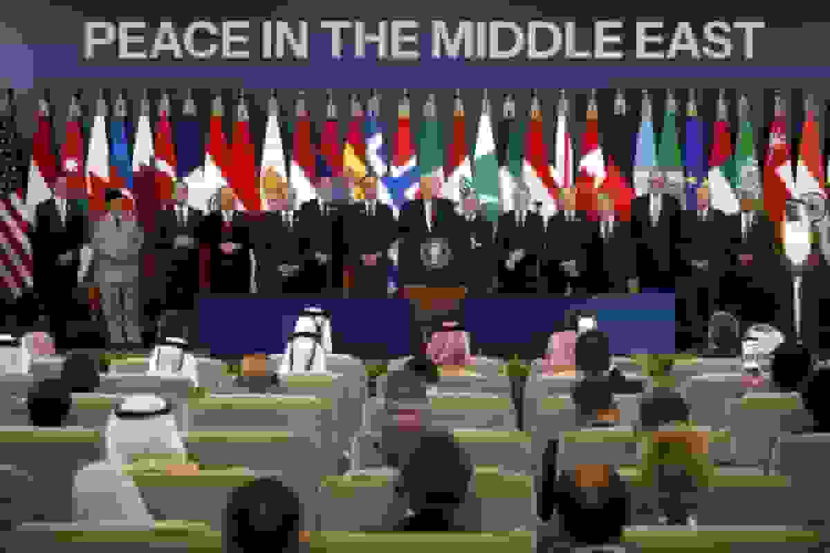 ترامپ توافق صلح غزه را جشن می‌گیرد و گروگان‌ها به خانه بازمی‌گردند