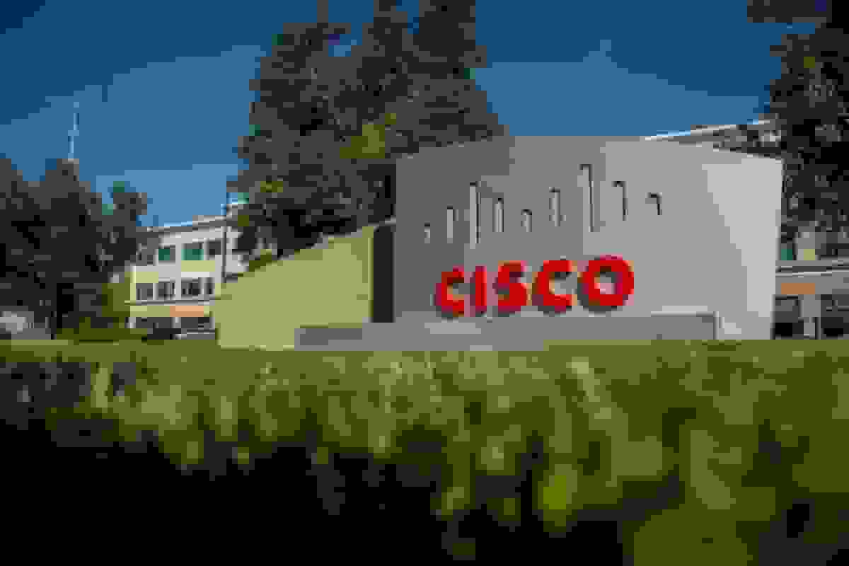 سیسکو در آستانه اوج دوران دات-کام؛ عبور از آن به هوش مصنوعی بستگی دارد