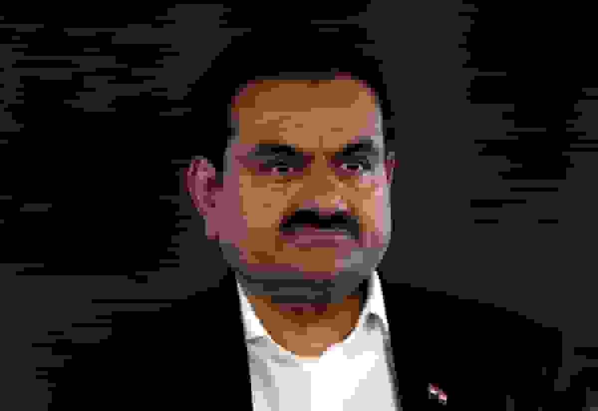 آدانی برنامه‌ریزی برای ساخت بزرگترین سیستم ذخیره‌سازی باتری هند