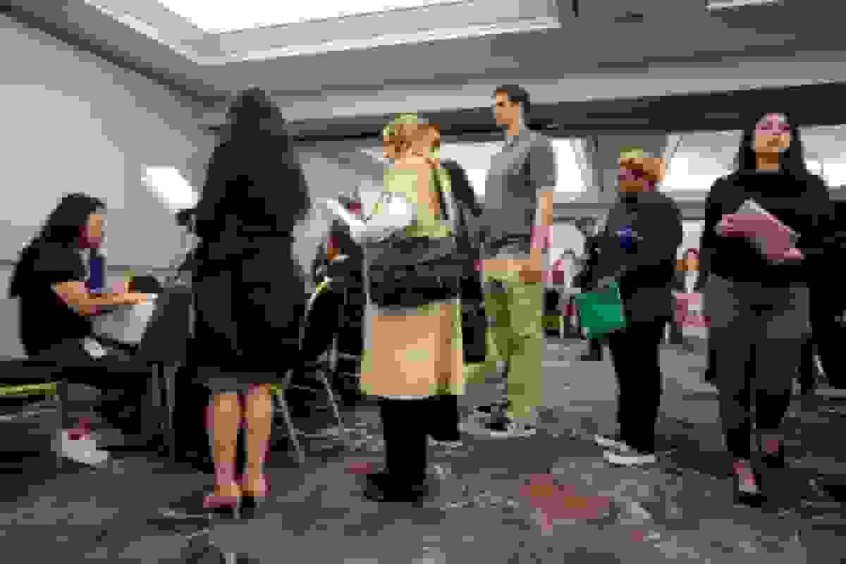 شرکت‌های آمریکایی در اواخر اکتبر مشاغل خود را کاهش دادند