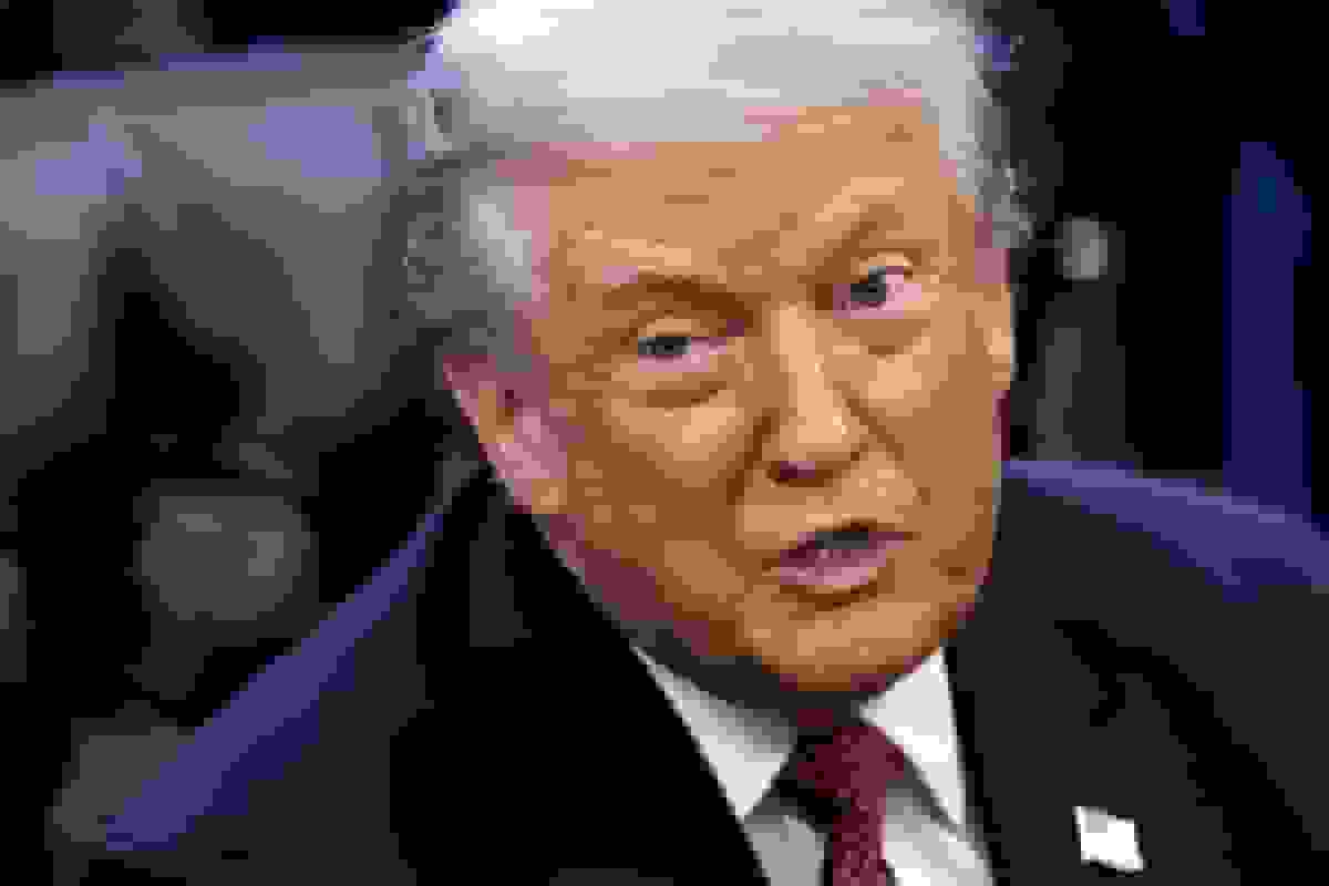 ترامپ می‌گوید معامله نتفلیکس و وارنر برادرز نیاز به بررسی دارد