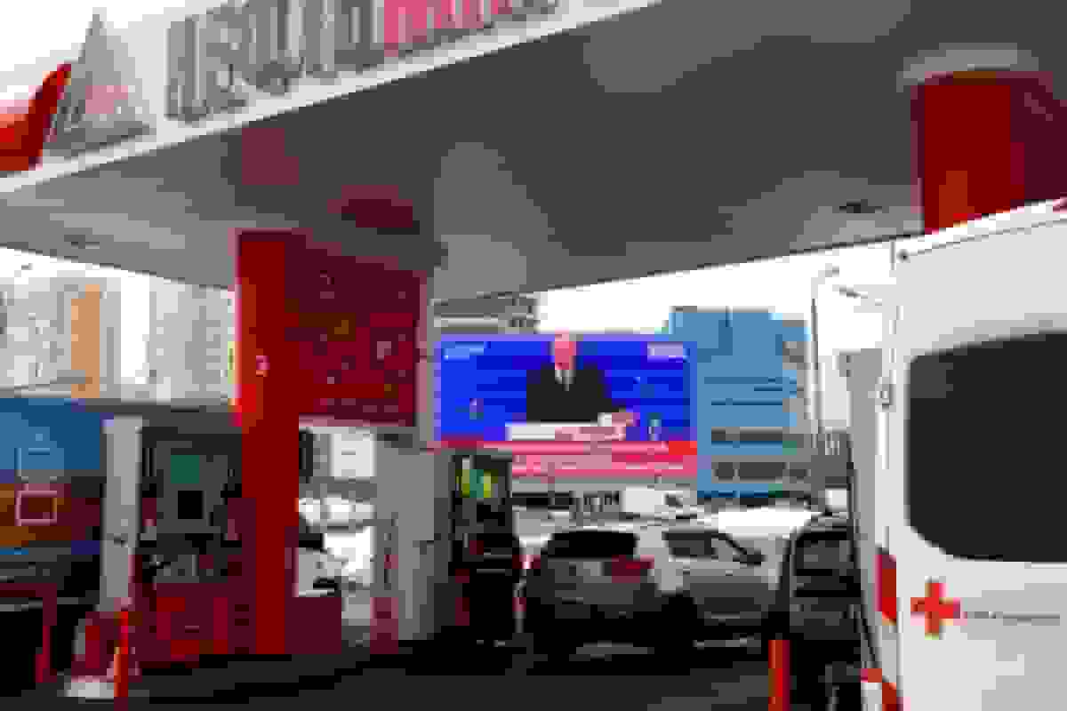 روسیه نرخ بهره را به ۱۶.۵ درصد کاهش داد در حالی که حملات به پالایشگاهها تورم را تغذیه میکند