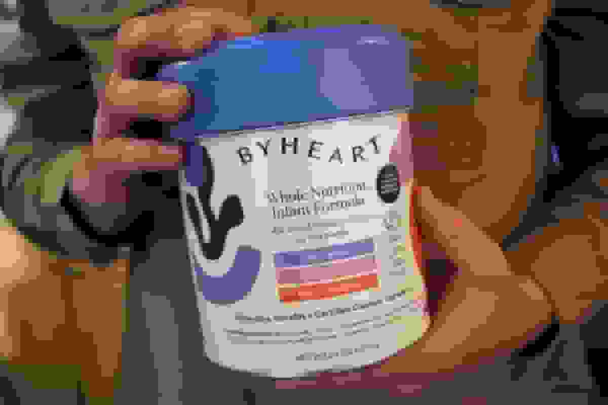 هدایت هدف و والمارت توسط FDA برای فروش شیر خشک آلوده