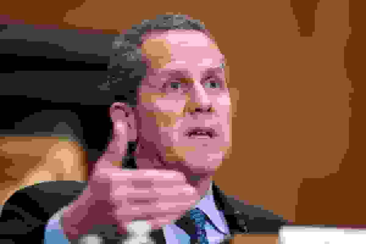 اظهارات مسئول فدرال رزرو درباره تأثیر هوش مصنوعی بر اقتصادها با نتایج مختلف