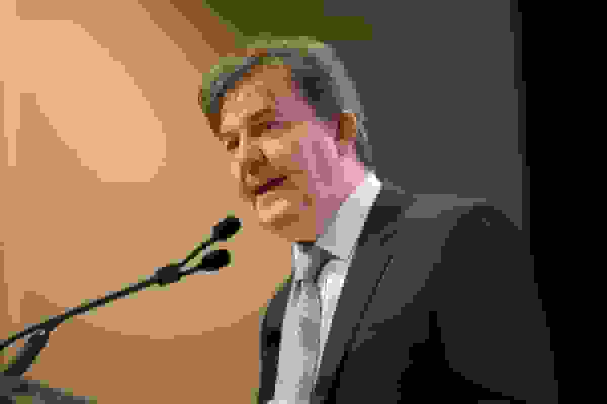 مصرف‌کنندگان کانادایی در سال جاری شگفت‌انگیز بودند، اما سال ۲۰۲۶ یک تست استرس به همراه دارد