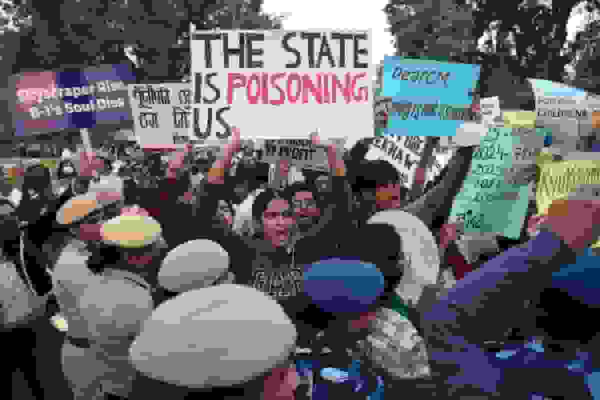 پایتخت هند پس از اعتراضات اقدامات ضد آلودگی را تشدید می‌کند