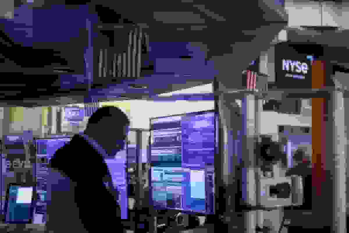 سهام آمریکا با رشد محدود در پی بهبود اعتماد مصرف‌کننده