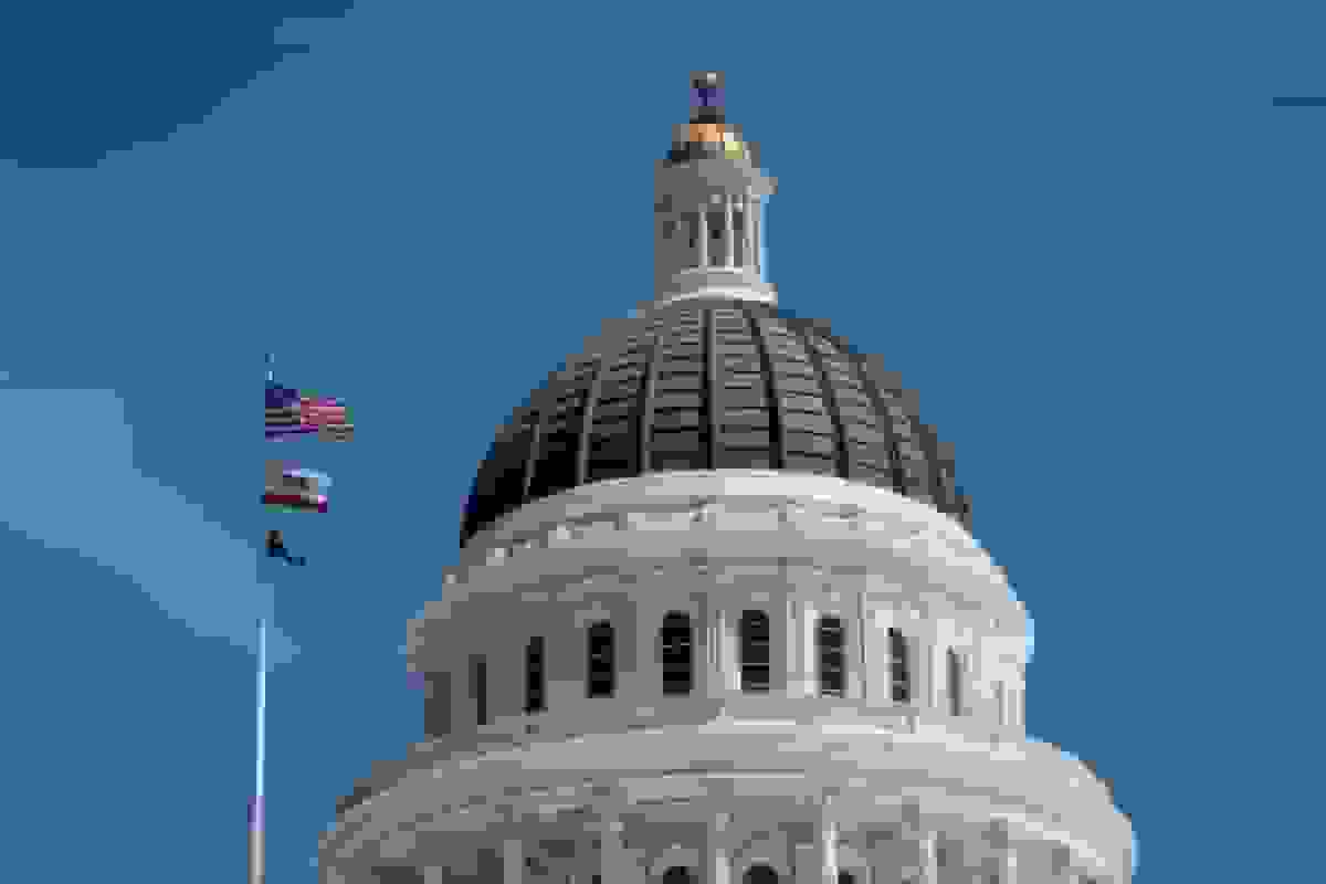 رقابت میلیاردرها و سیاستمداران برای تصدی مقام فرمانداری کالیفرنیا