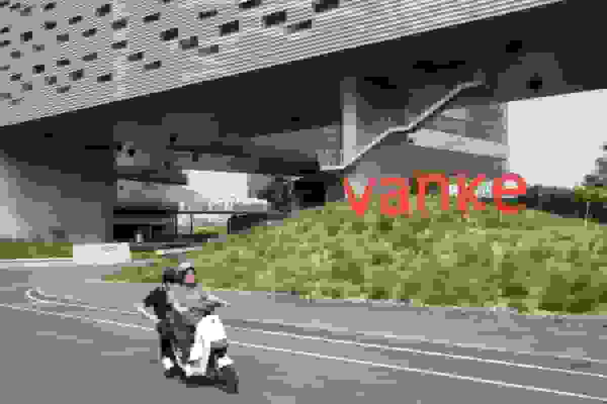 ملاقات دارندگان اوراق وَنکه با ناظران پیش از رأی‌گیری طرح تمدید