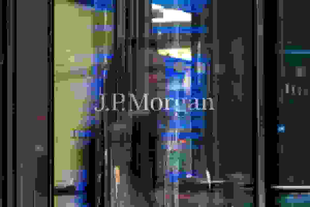 مدیر جی‌پی‌مورگان اروپا را به لغو محدودیت پاداش بانکداران فرامی‌خواند