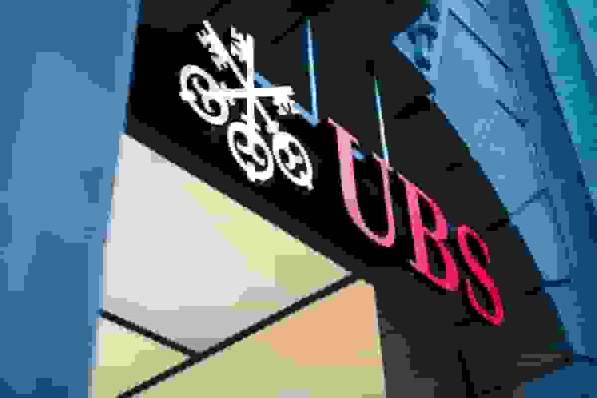 رهبر پوپولیست بلوشر خواستار تقسیم UBS به دو واحد مجزا شد