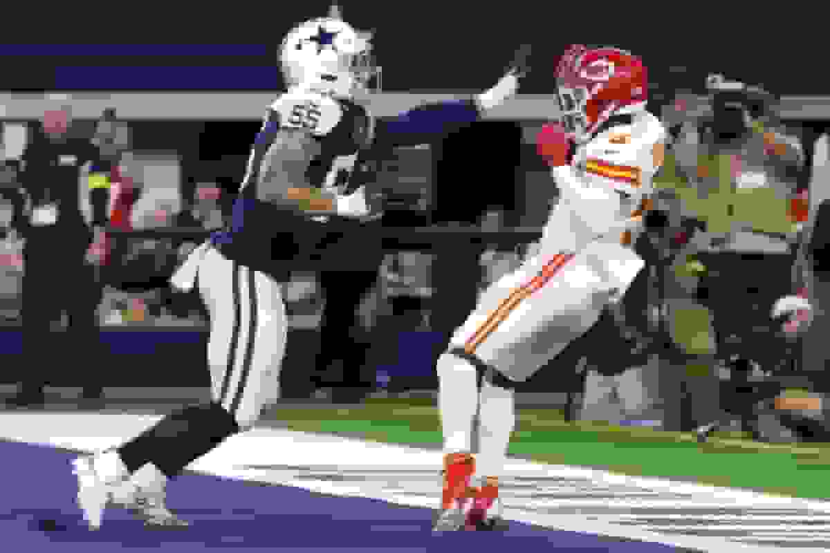 دالاس کابویز در تلویزیون حکومت می‌کنند و سایر داستان‌های فوتبال تگزاس