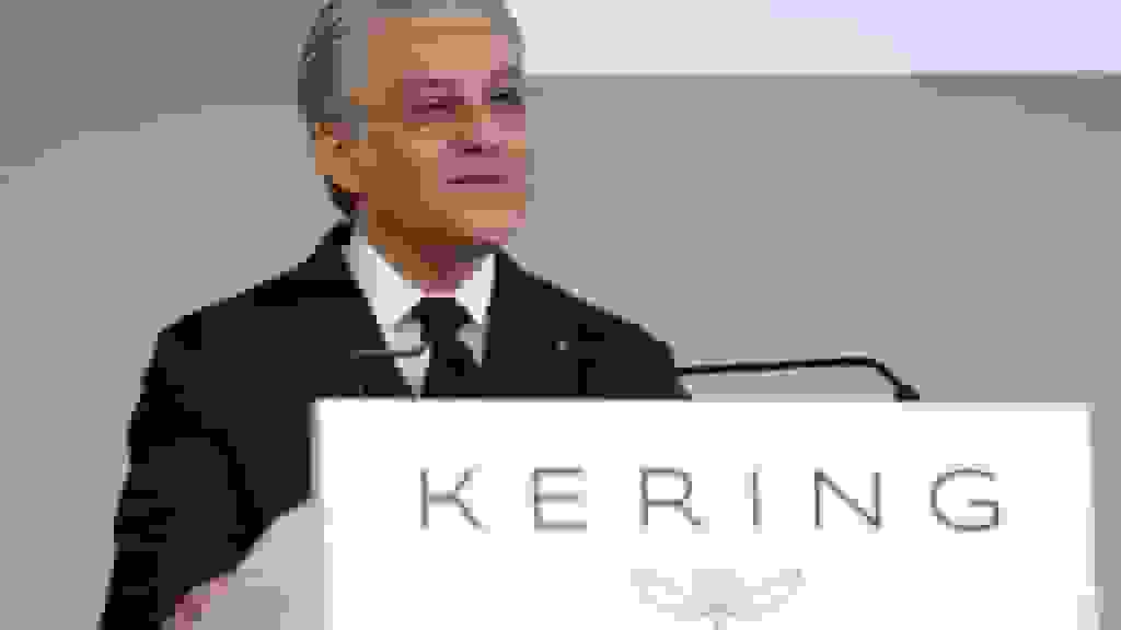 فروش بخش لوازم آرایشی کِرینگ به لورئال