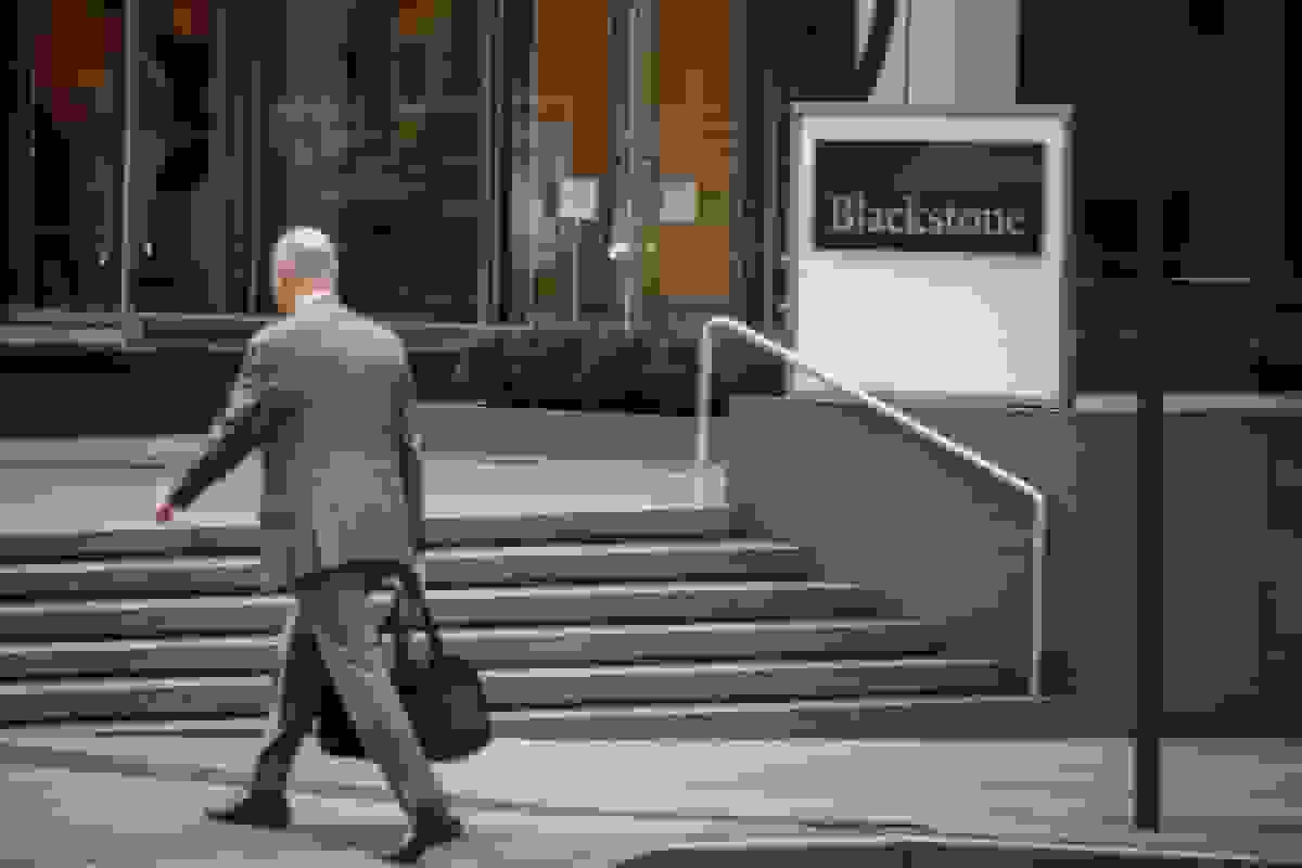 بلک‌استون پیشتاز تأمین مالی ۱.۵ میلیارد پوندی برای خرید جی‌تی‌سی